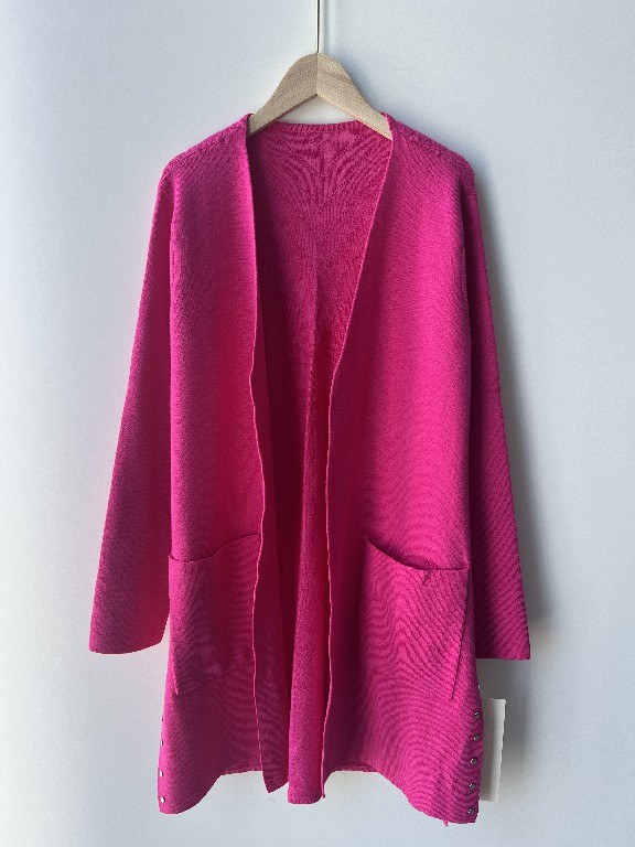 Хорошее ли качество шерстяных свитеров-кардиганов с длинными рукавами и мультяшным медведем для детей? Какая шерстяная ткань для свитера лучше?